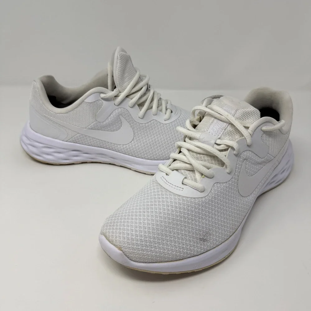 Nike Revolution 6 Mens White Running Shoes Athletic Sneakers Size 9
